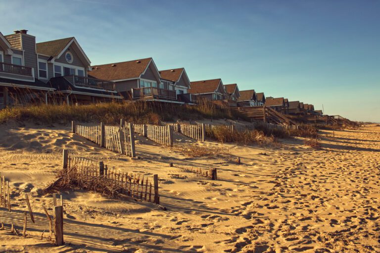 6 Amazing Coastal Home Decor Tips to Live the American Dream