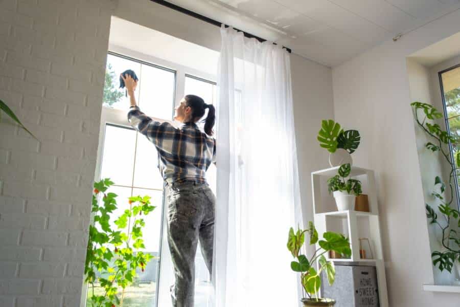 window-cleaning hacks